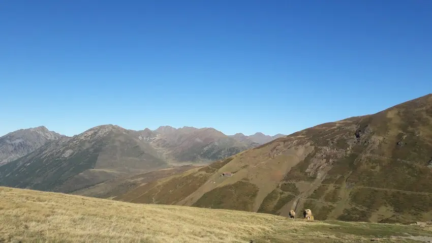 Vue sur la vallée d'En Garcia et sur le Carlit_3