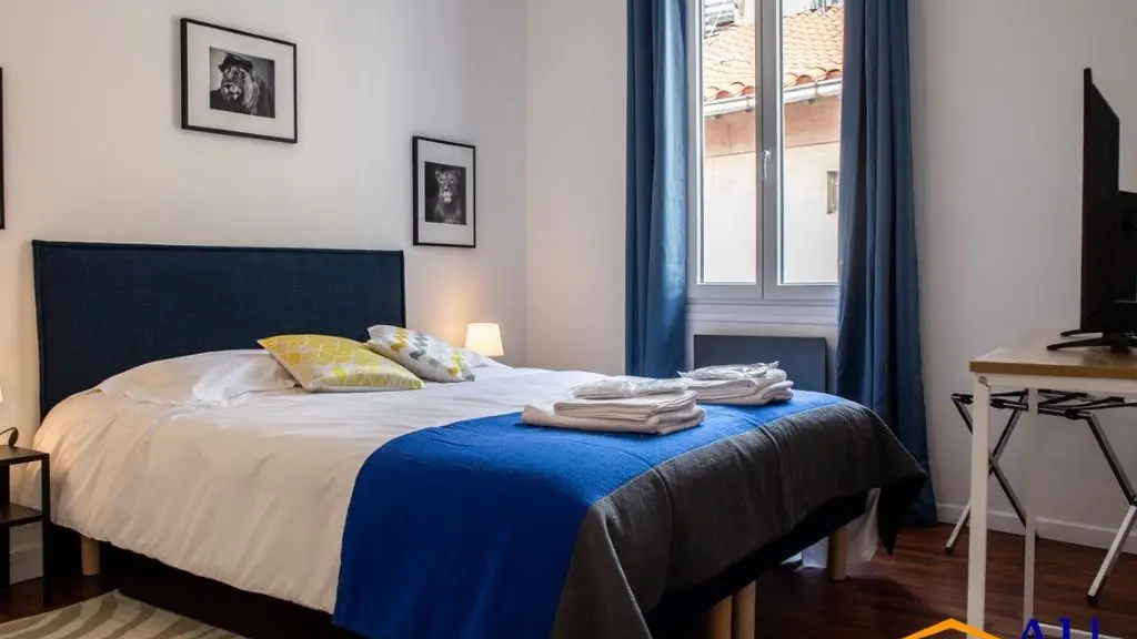 AU COEUR DE PERPIGNAN T3 3ÈME ÉTAGE -photo 3