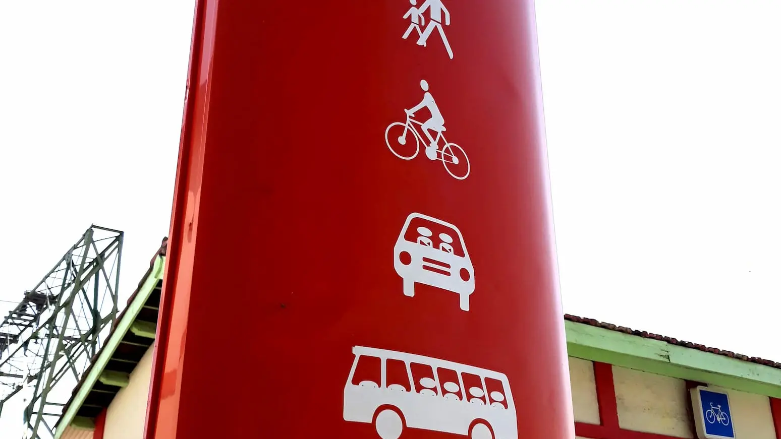 aire-multimodale-panneau-ille-sur-tet