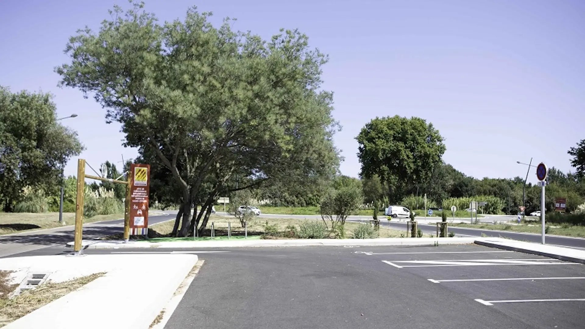 Aire de covoiturage Saint-Cyprien (5) 800px