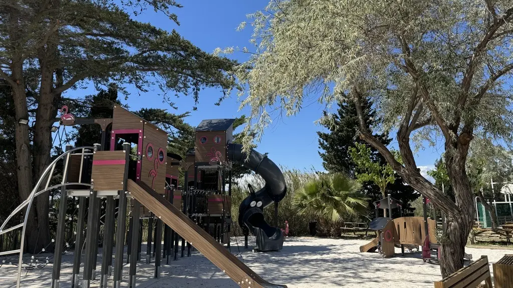 SAINT NAZAIRE - HPA - LES FLAMANTS ROSES
