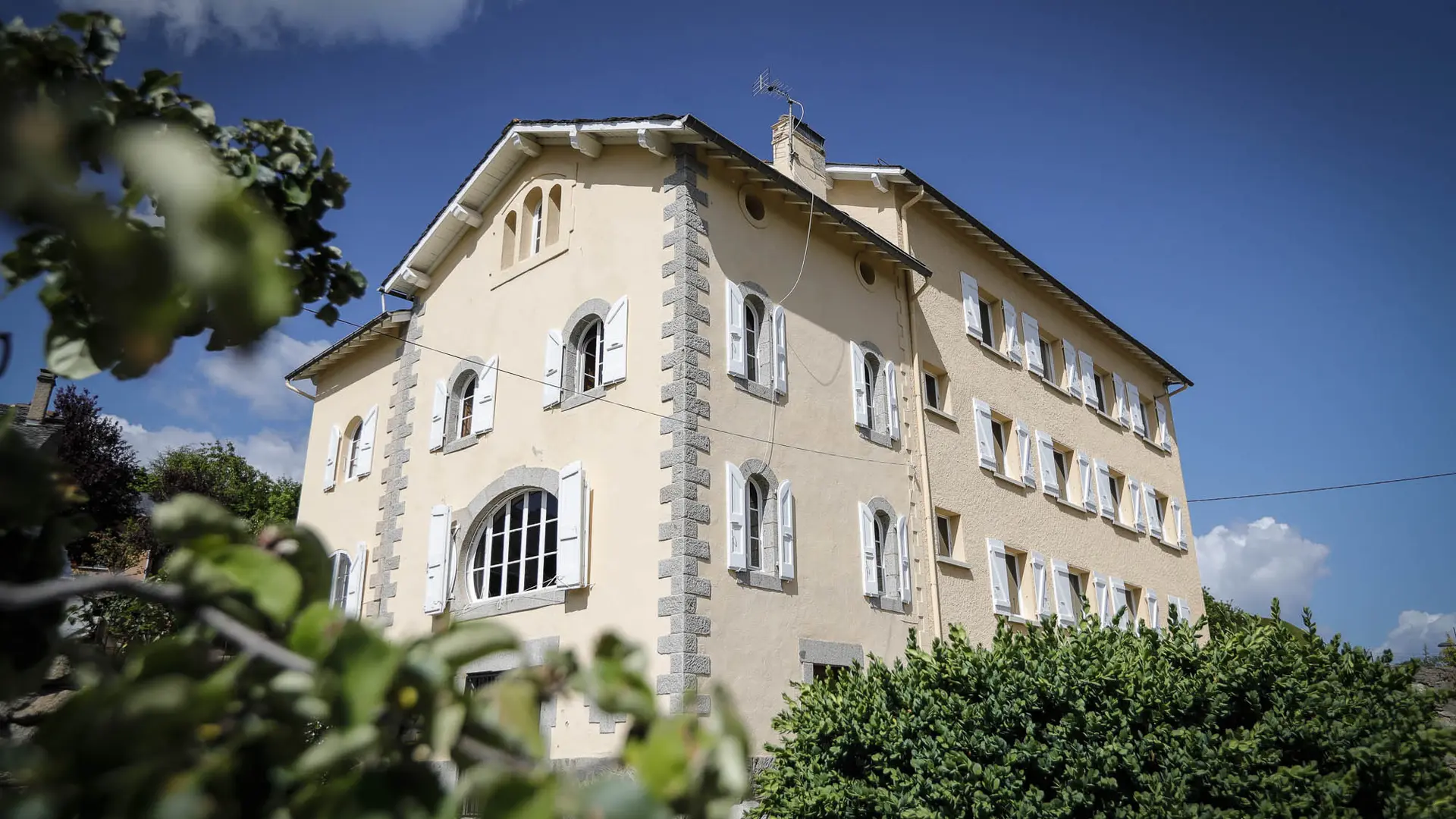 Angoustrine_2022_001