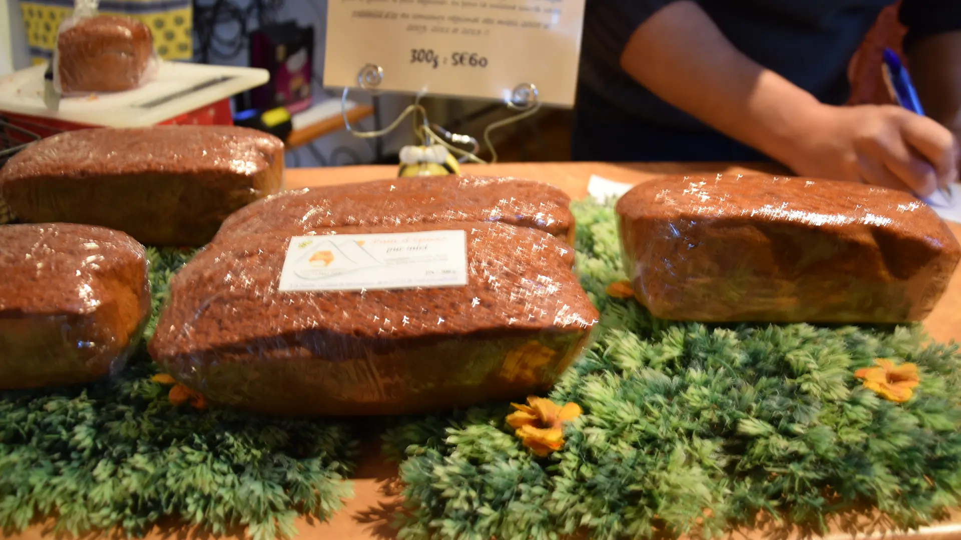 Aspres Castelnou A la Ruche 3