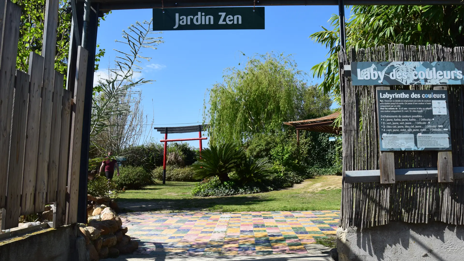 Aspres Trouillas Labyrinthe aux 1000 fleurs HD11