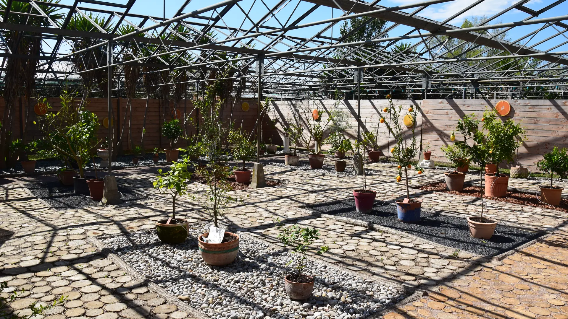 Aspres Trouillas Labyrinthe aux 1000 fleurs HD7