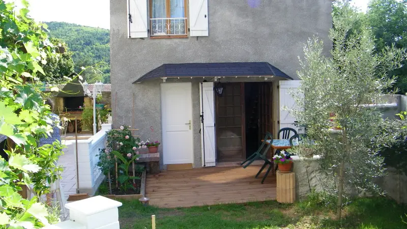 Au petit bonheur, vue maison extérieure