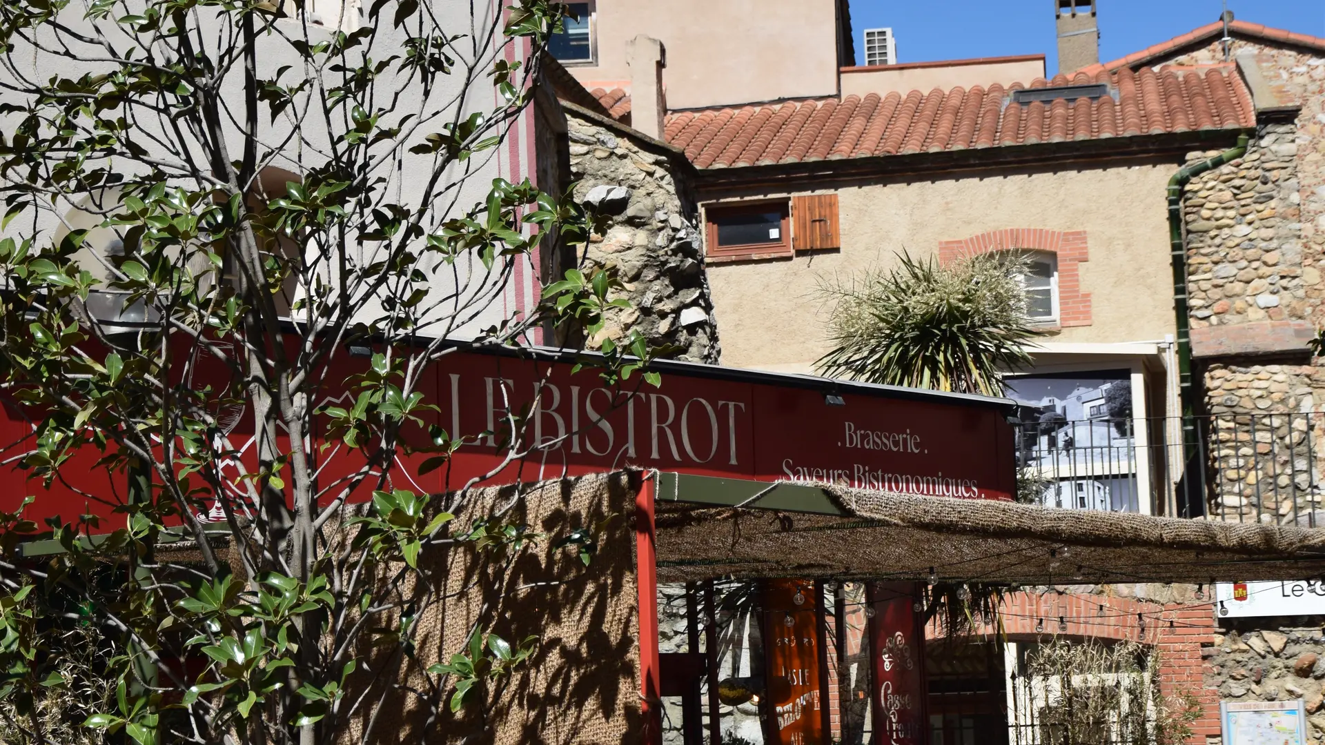 Aspres Thuir Bistrot des Caves