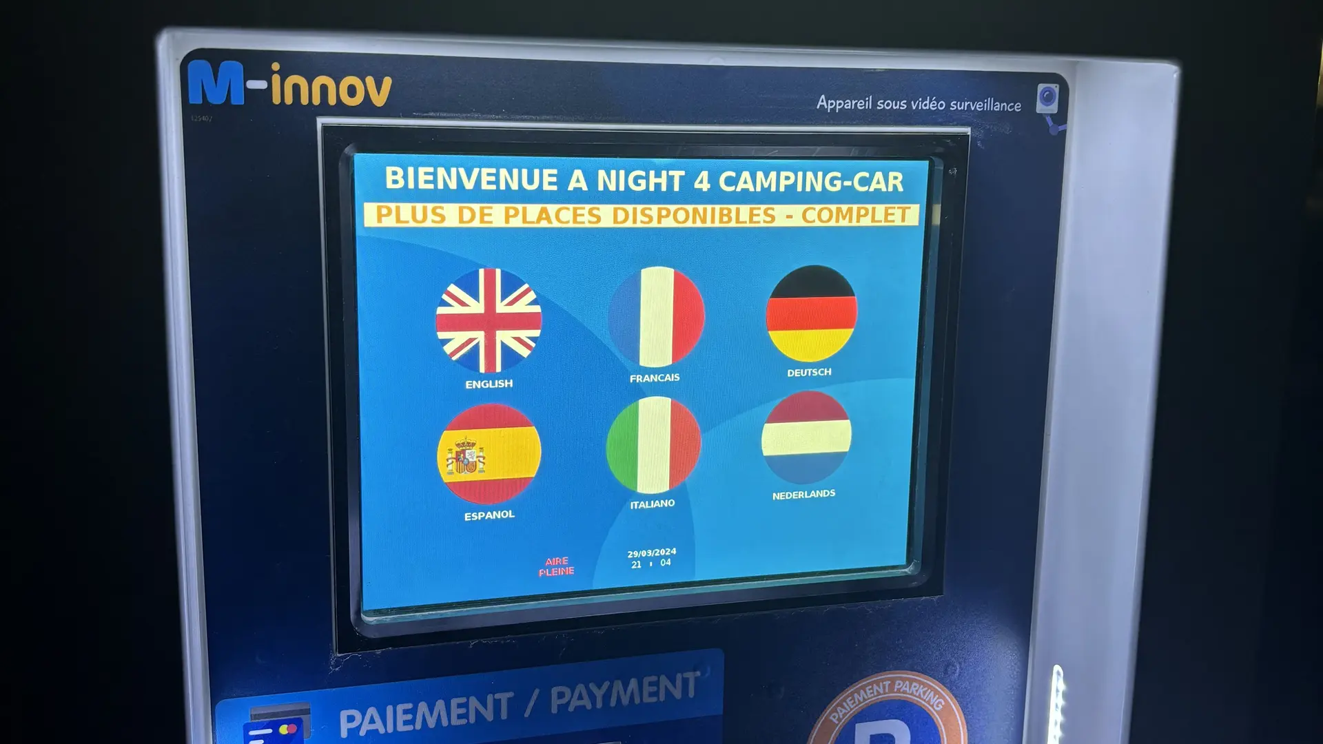 Borne de paiement aire de cc