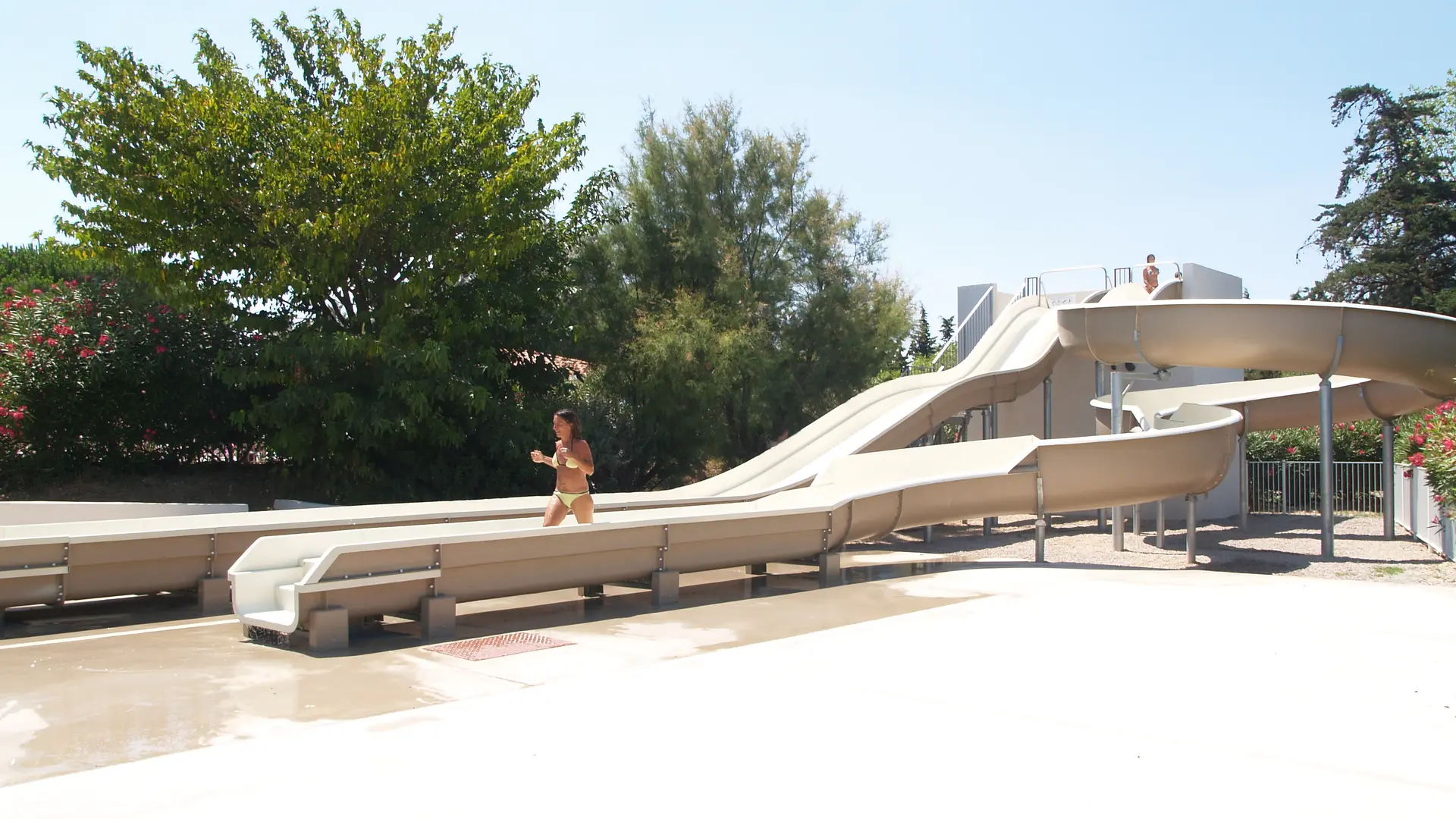 CAMPING LES FONTAINES 3