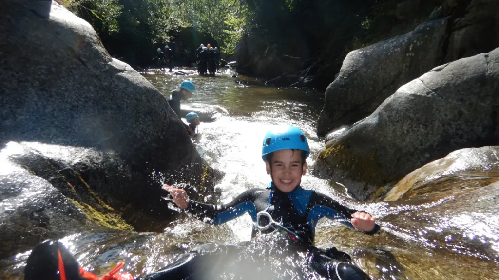 PRESENTATION DEVERSUD 1024 x 768 - CANYON LA CASTELANE