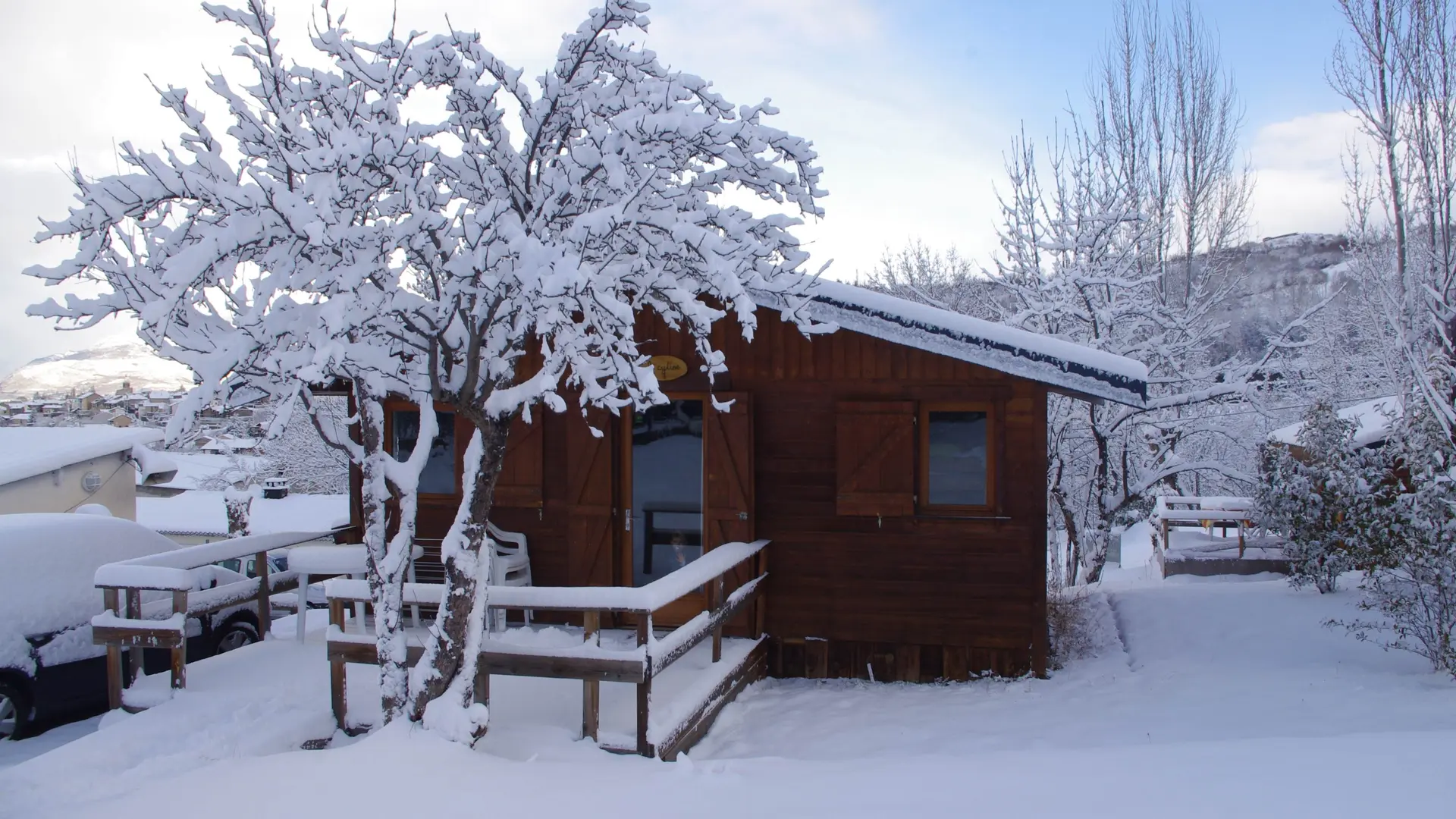 Camping_El_Pailles_Chalet_à_louer_4_personnes_Lupin_Enneigé_18z