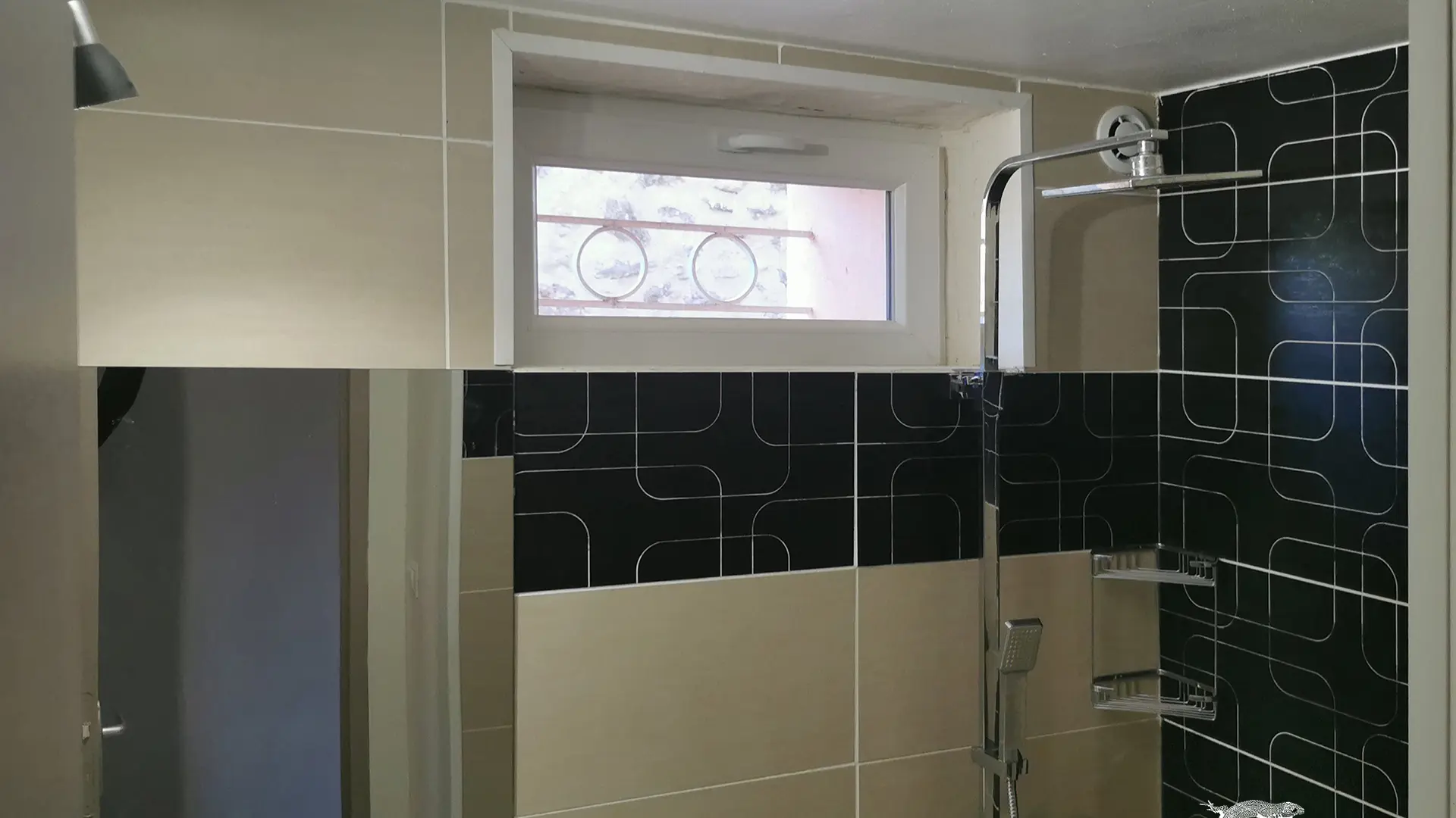 Cafe Abadie salle de bain 2