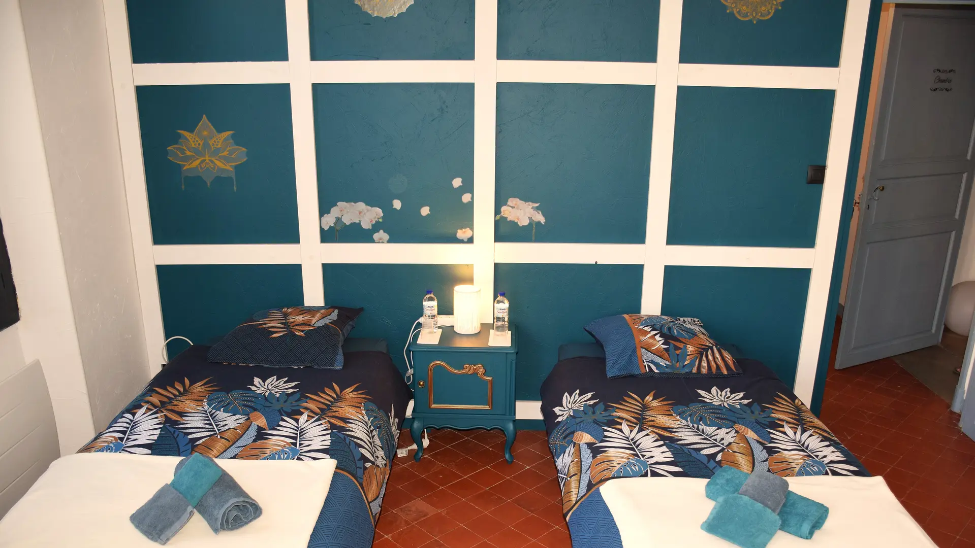 Chambre saphir 2 lits