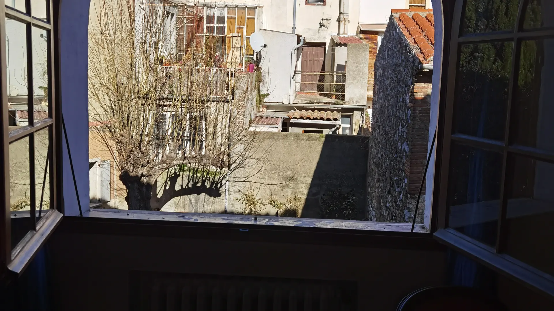 Clos de la Trille Chambre Syrah vue fenêtre