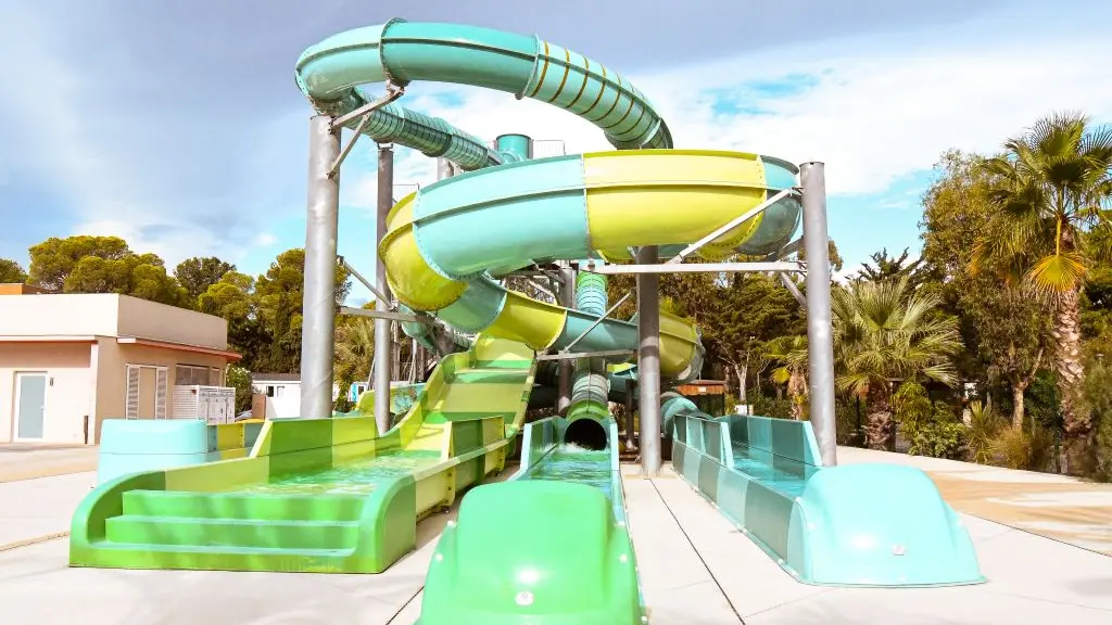 CAMPING L'OASIS & CALIFORNIA