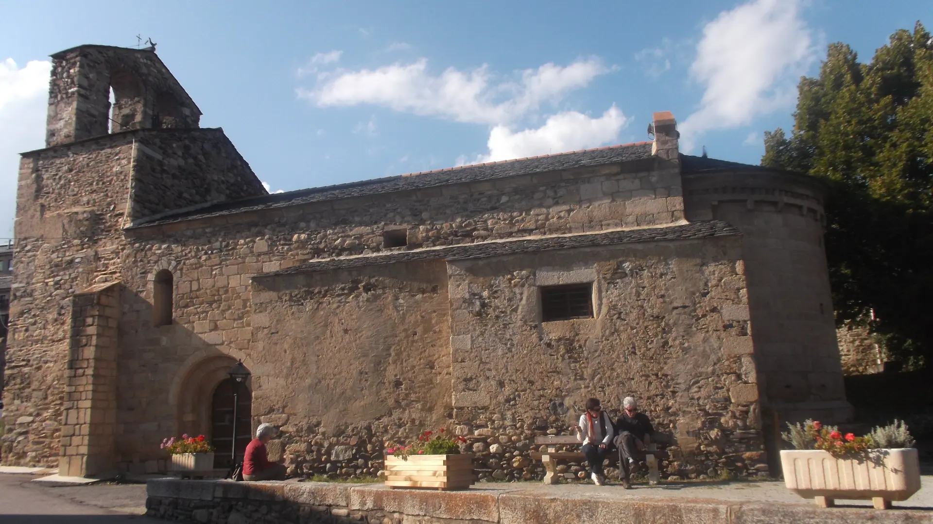 Eglise St Julien Estavar 3