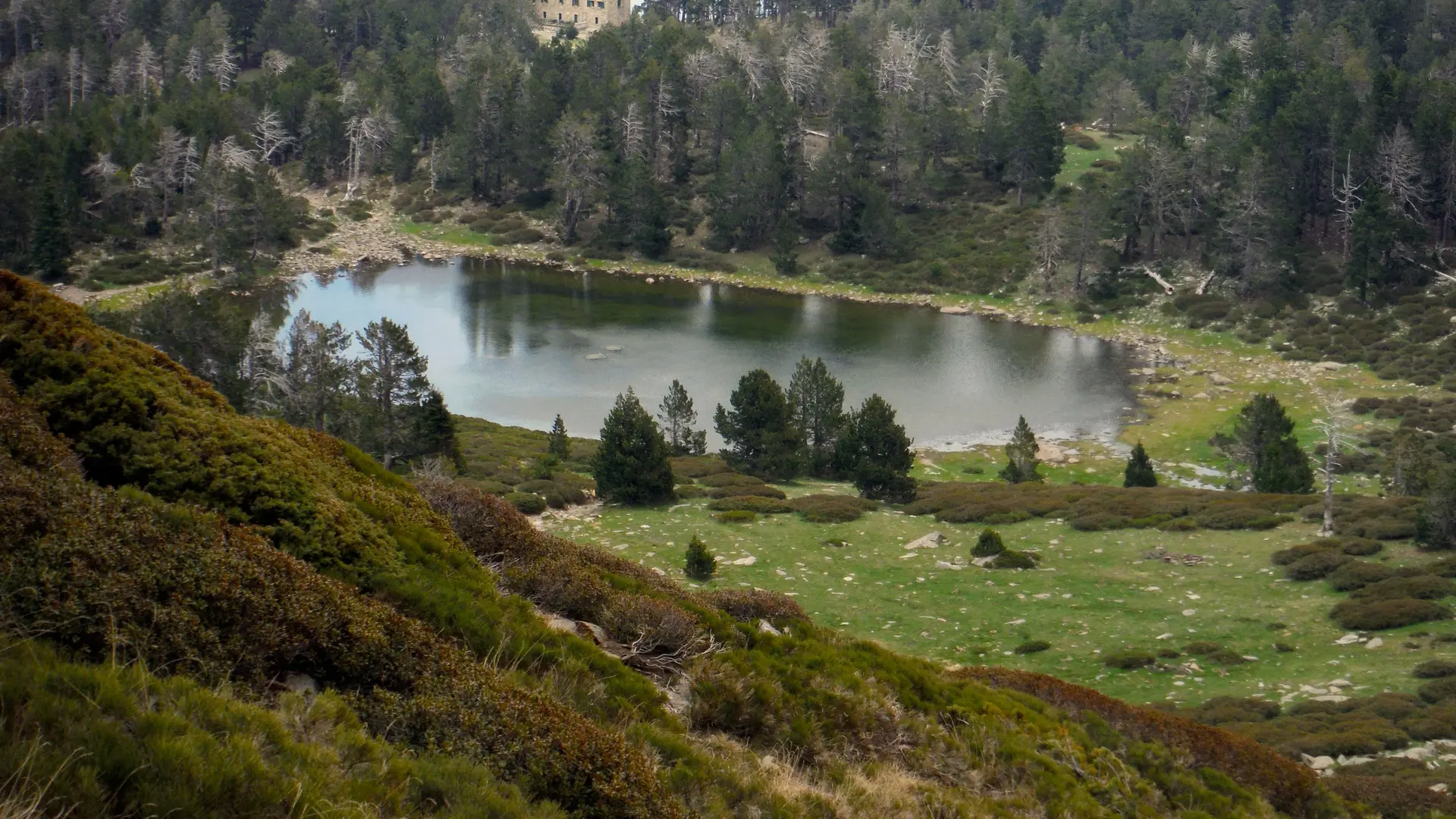 Lac des Estaniols refuge des Cortalets