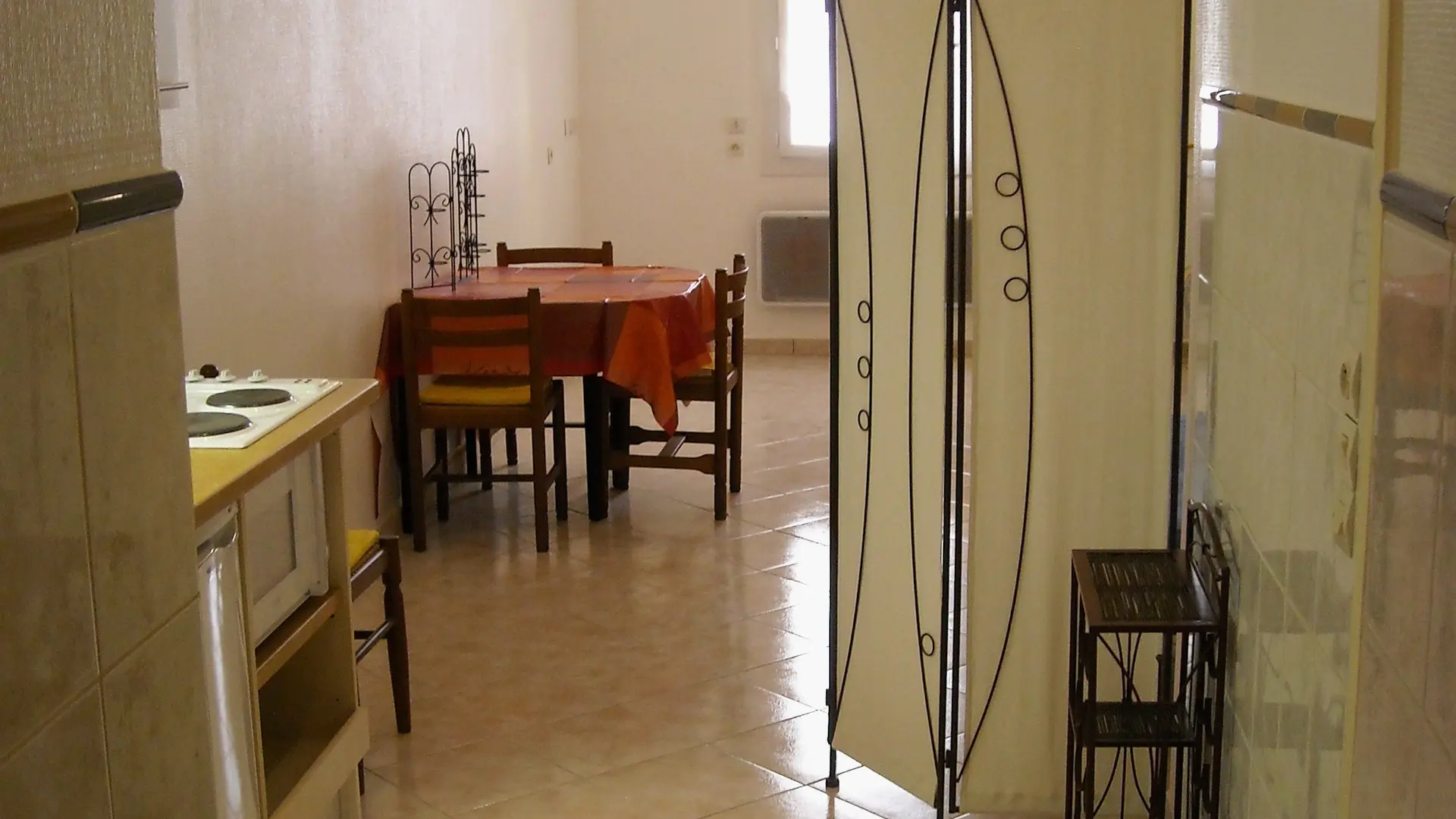 Entrée et accès cuisine