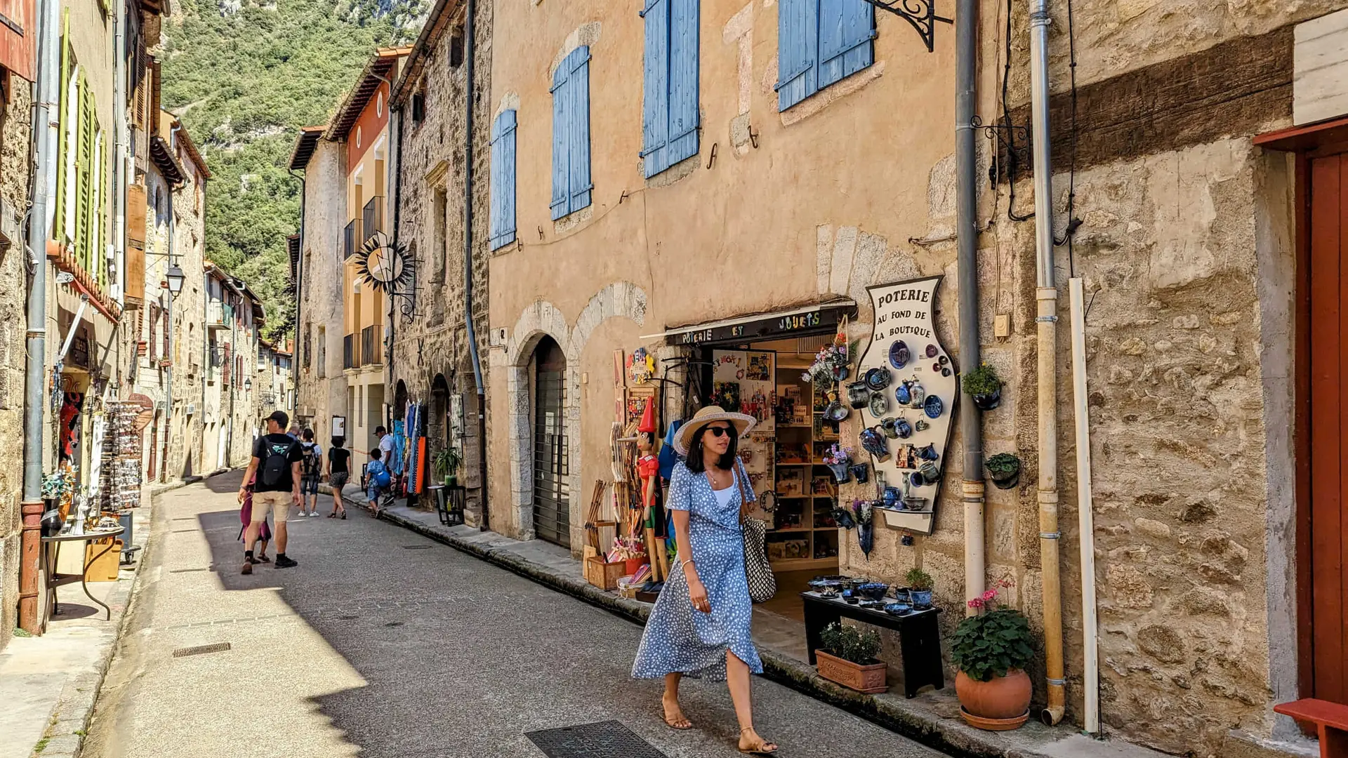 Dans les ruelles de Villefranche de Conflent, plus beau village de France