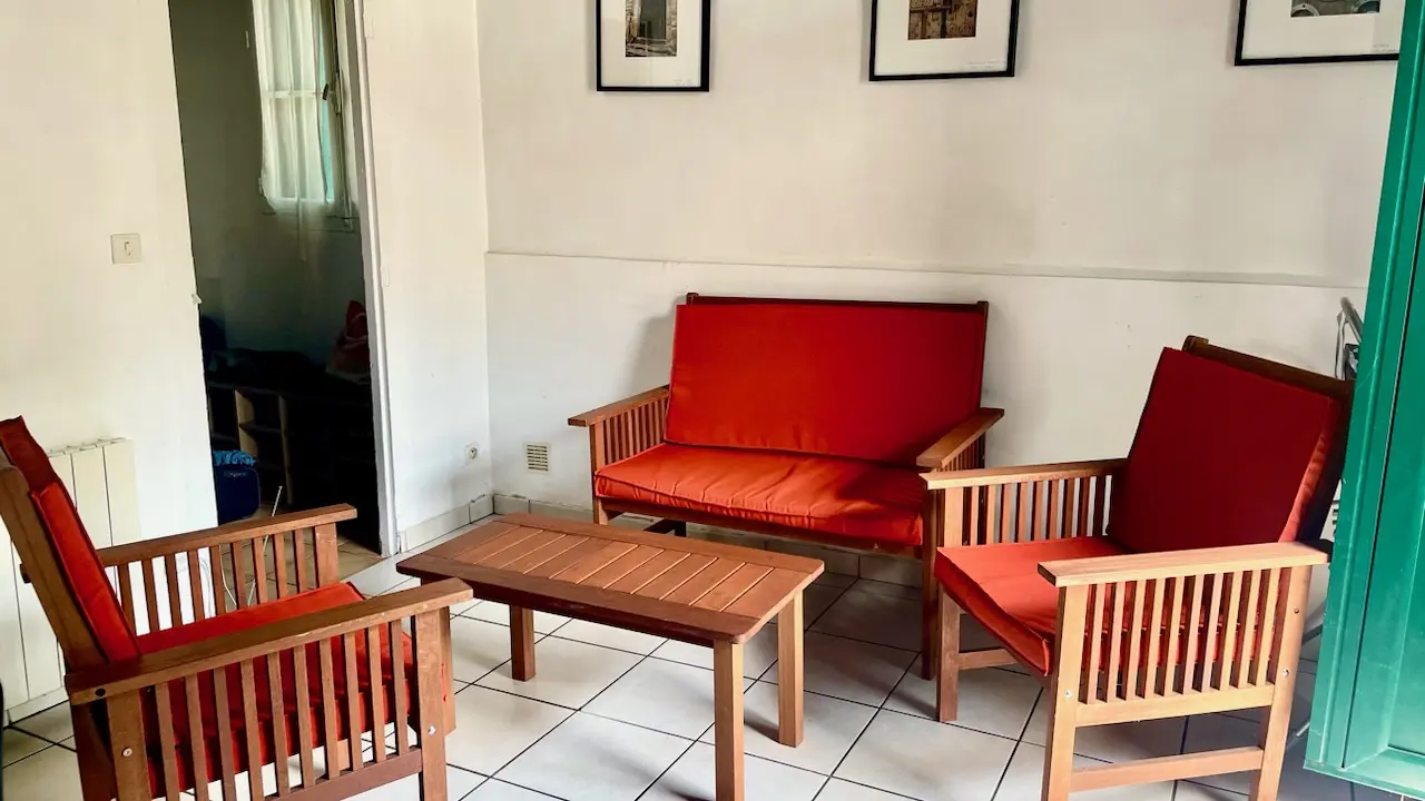 E3 Meublé La Pommeraie Corneilla Salle à manger - cuisine Petit salon 2022 08 21