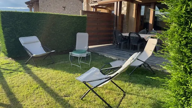 E768C6AE-3F41-466E-B880-A51B79B01391