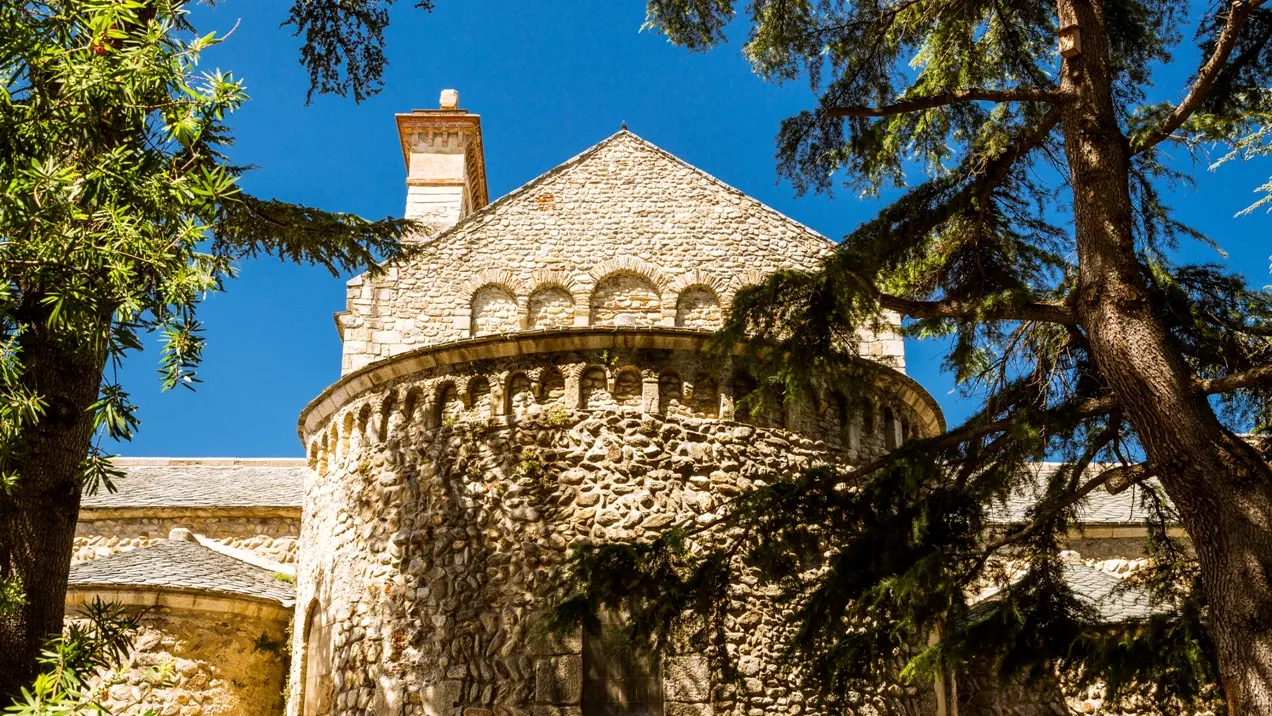 EGLISE ROMANE_le chevet