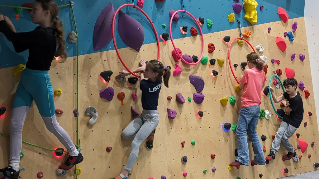 Ecole escalade PRESENTATION PHOTO  DEVERSUD 1024 x 768 - Ecole d'escalade enfant