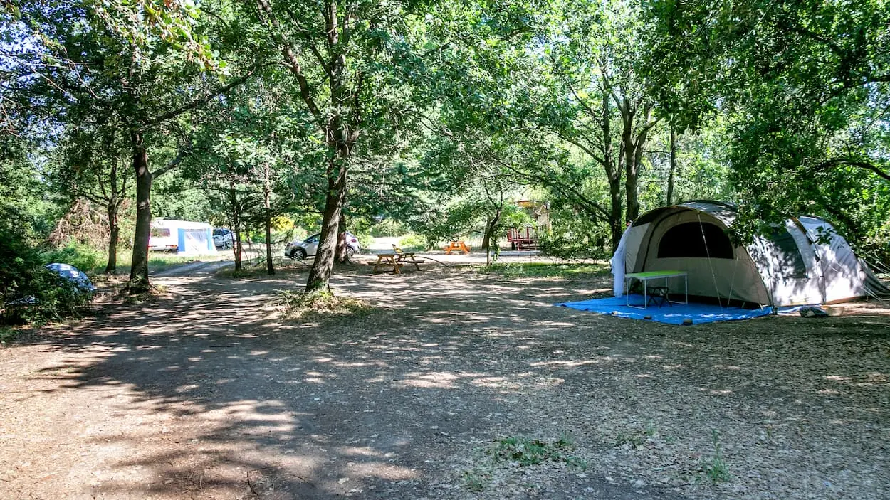Emplacement-camping-mas-saragosse-millas