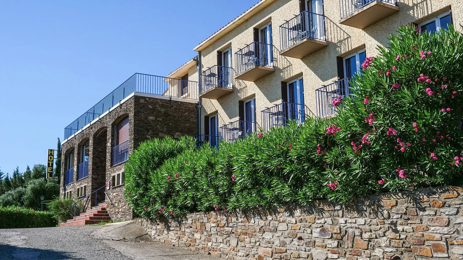 Facade Hotel Ambeille new