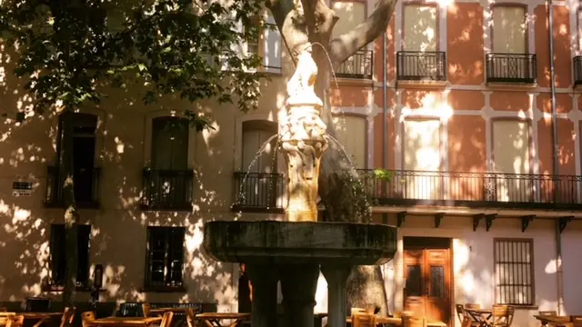 Fontaine des 9 jets - Gisèle