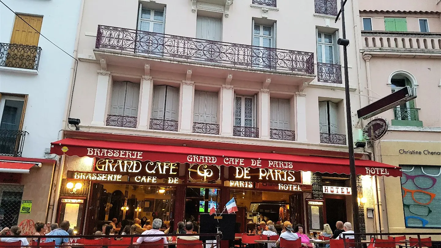 GRAND CAFE DE PARIS