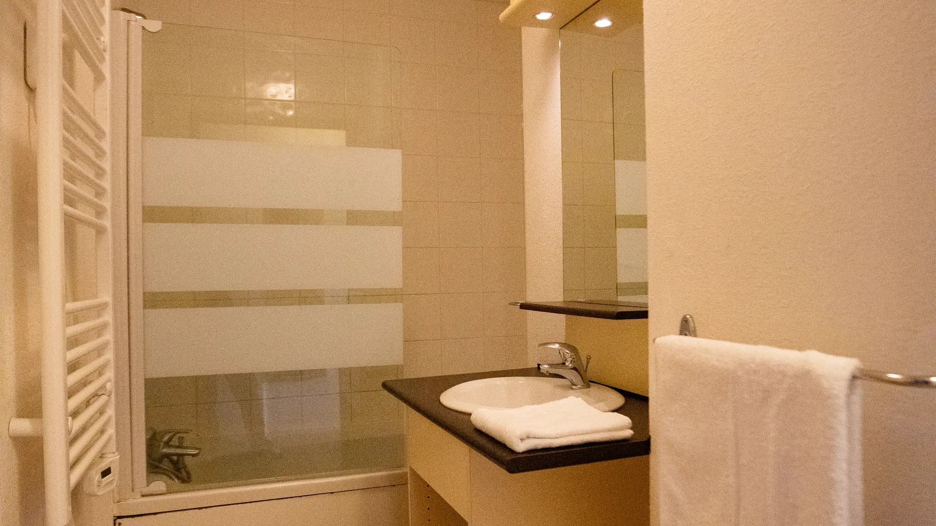 Goélia Font-Romeu - salle de bain