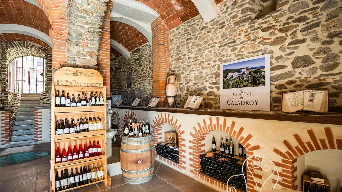 HL_JCMILHET_BalconsNordCanigo_Chateau_Caladroy_caveau