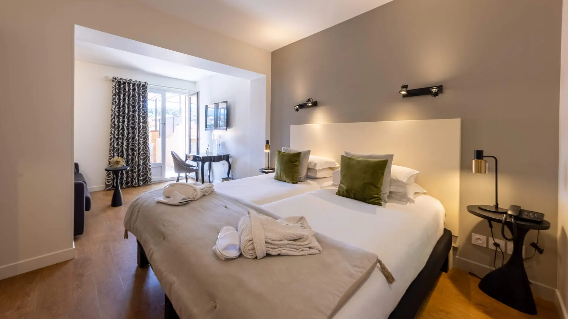 Hôtel-Madeloc-Collioure-junior-suite