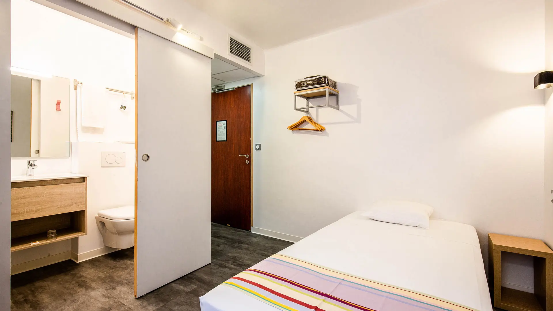 Hotel Paris-Barcelone 6