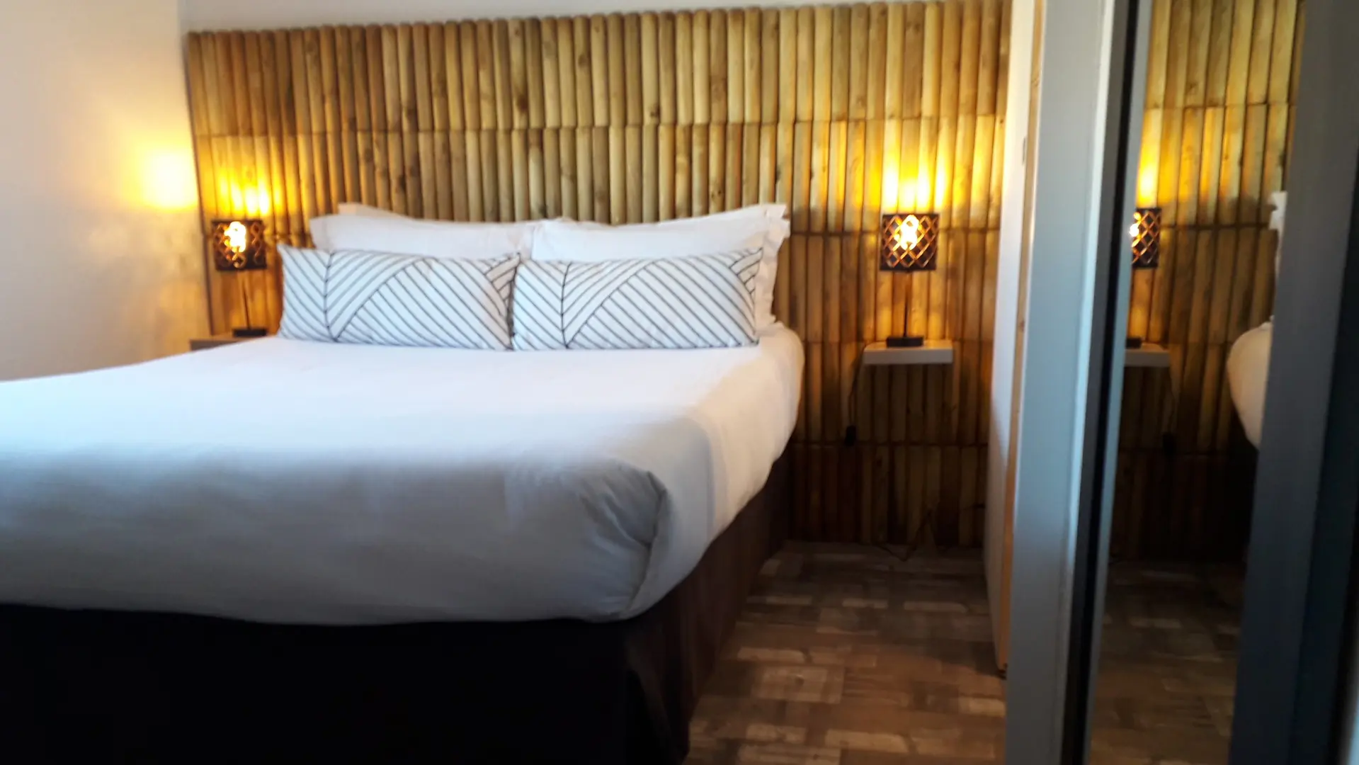 PORT BARCARES HOTEL DE LA MER