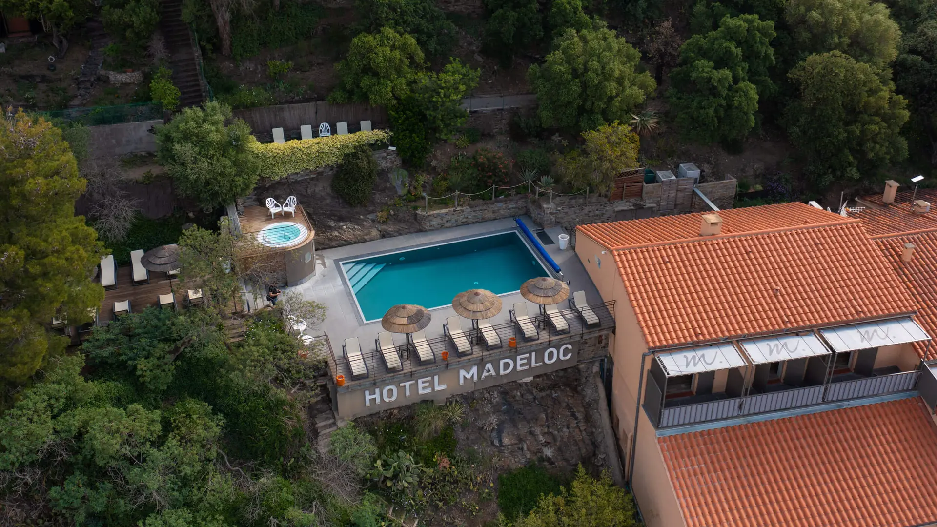Hôtel-madeloc-collioure-vue-haut