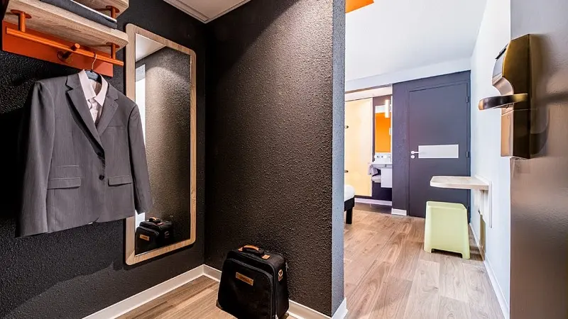 IBIS BUDGET SAINT CHARLES 3