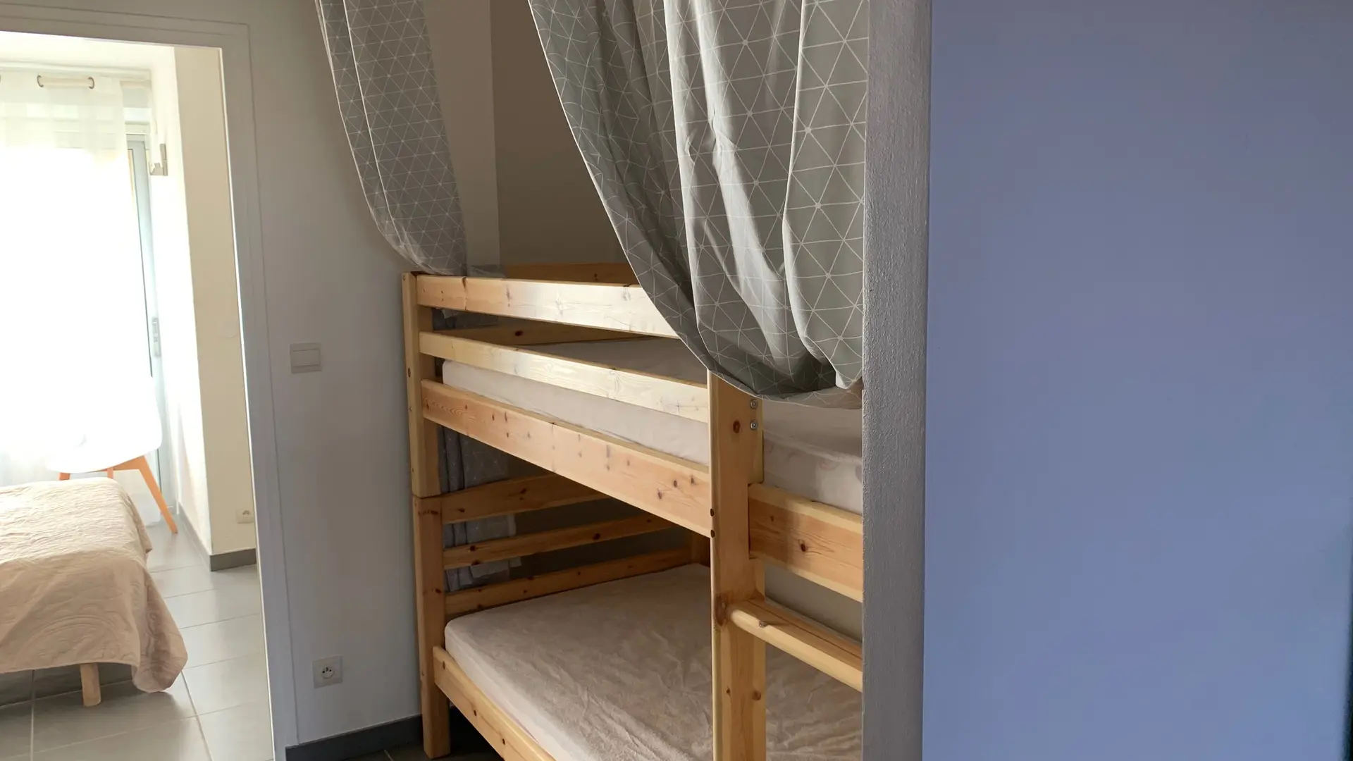 cabine lits superposés