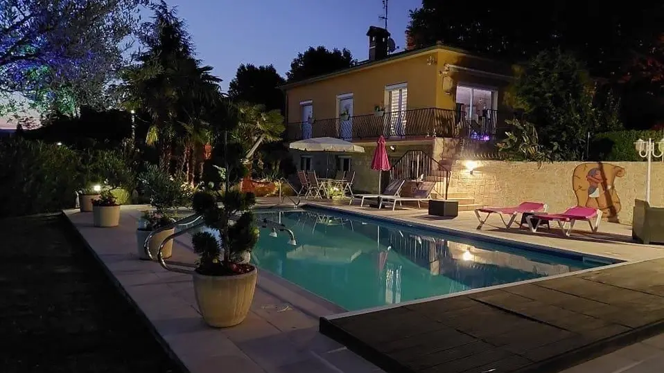 Villa Romaga, extérieur, piscine et façade