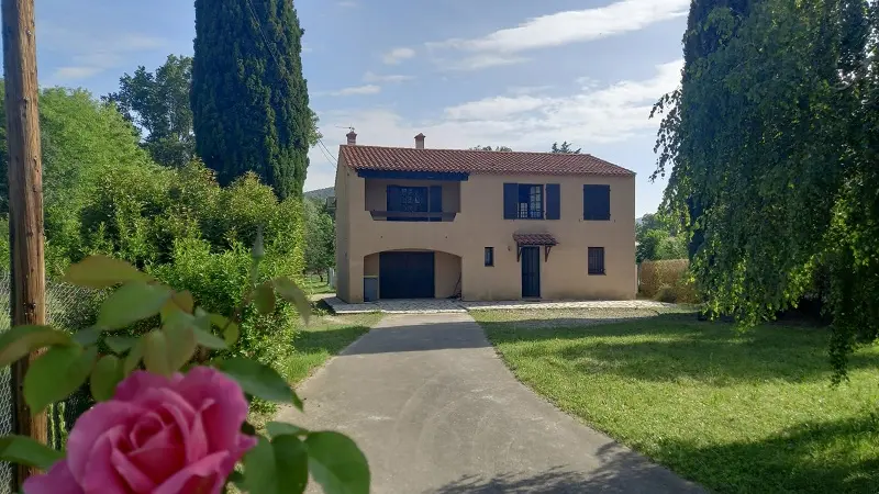 Vue extérieure de la villa