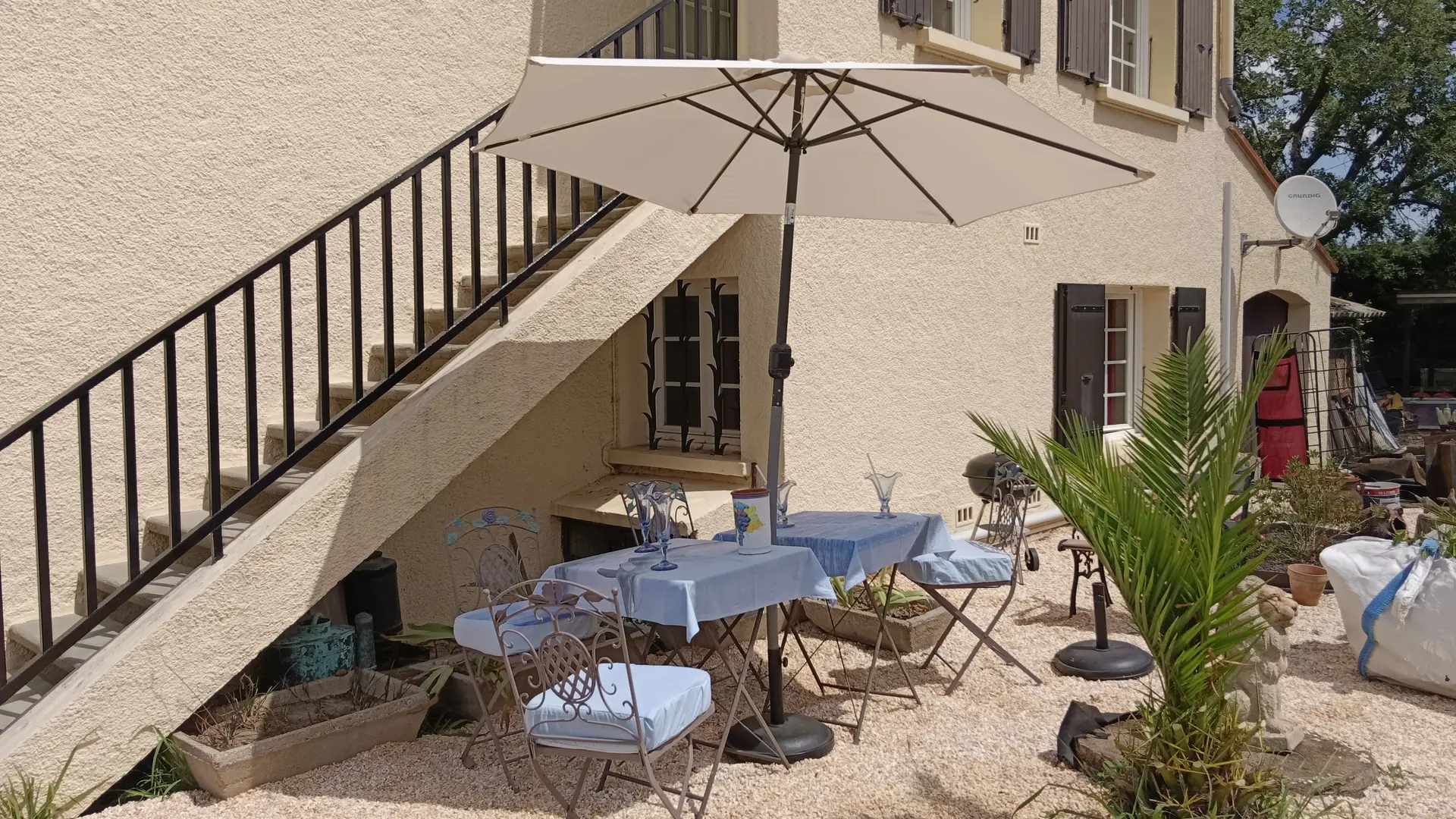 Aspres Fourques Meublé La Libellule