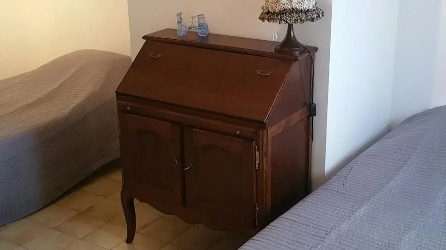 Chambre avec deux lits simples