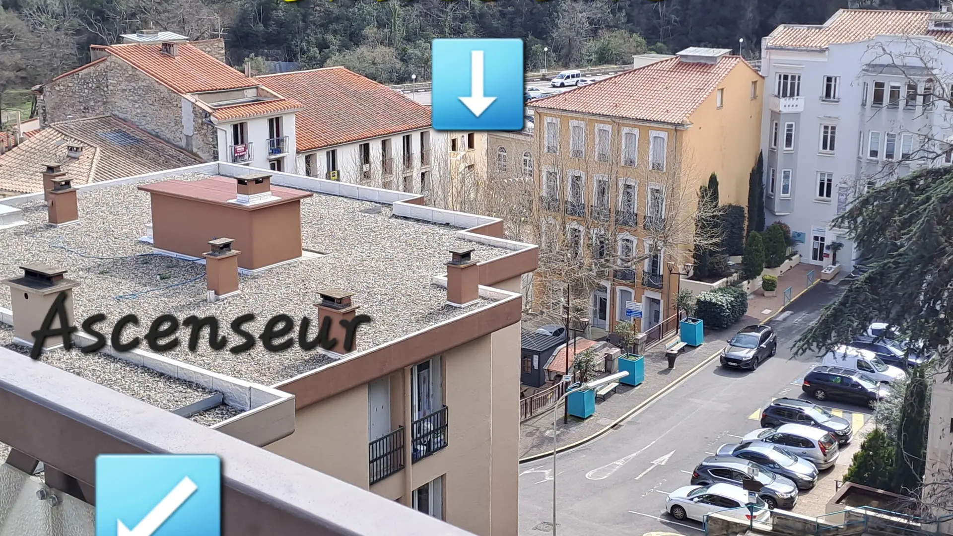 vue de la distance entre l'ascenseur extérieur et l'entrée de la cure