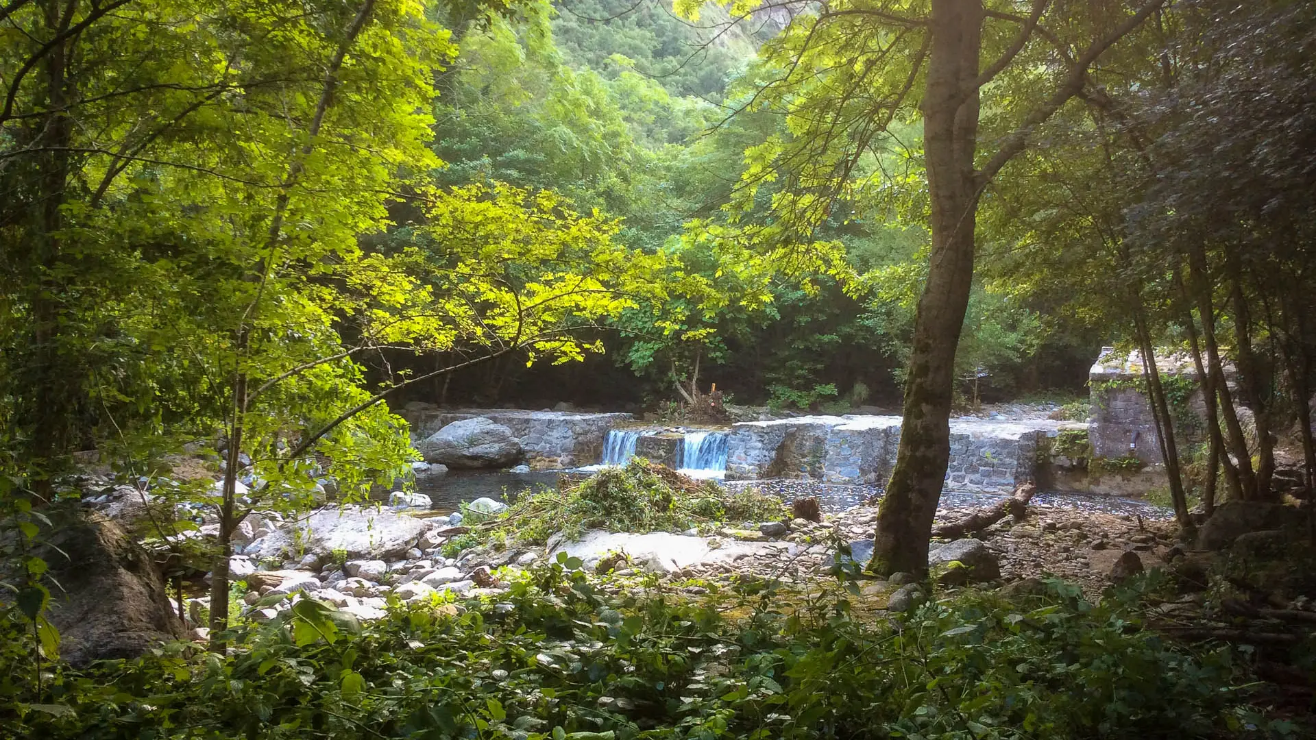 Rivière Le Mondony à Amélie-les-Bains Palalda
