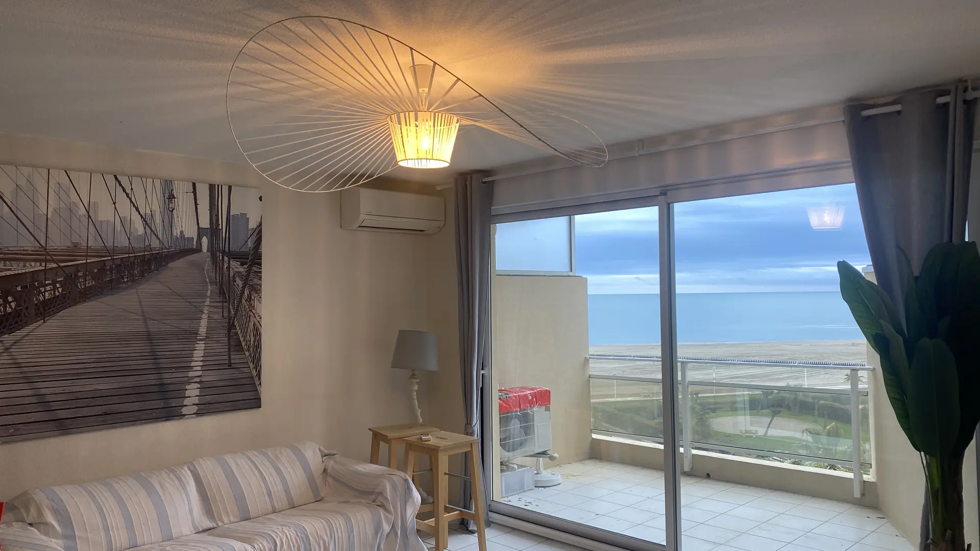 Séjour vue sur balcon