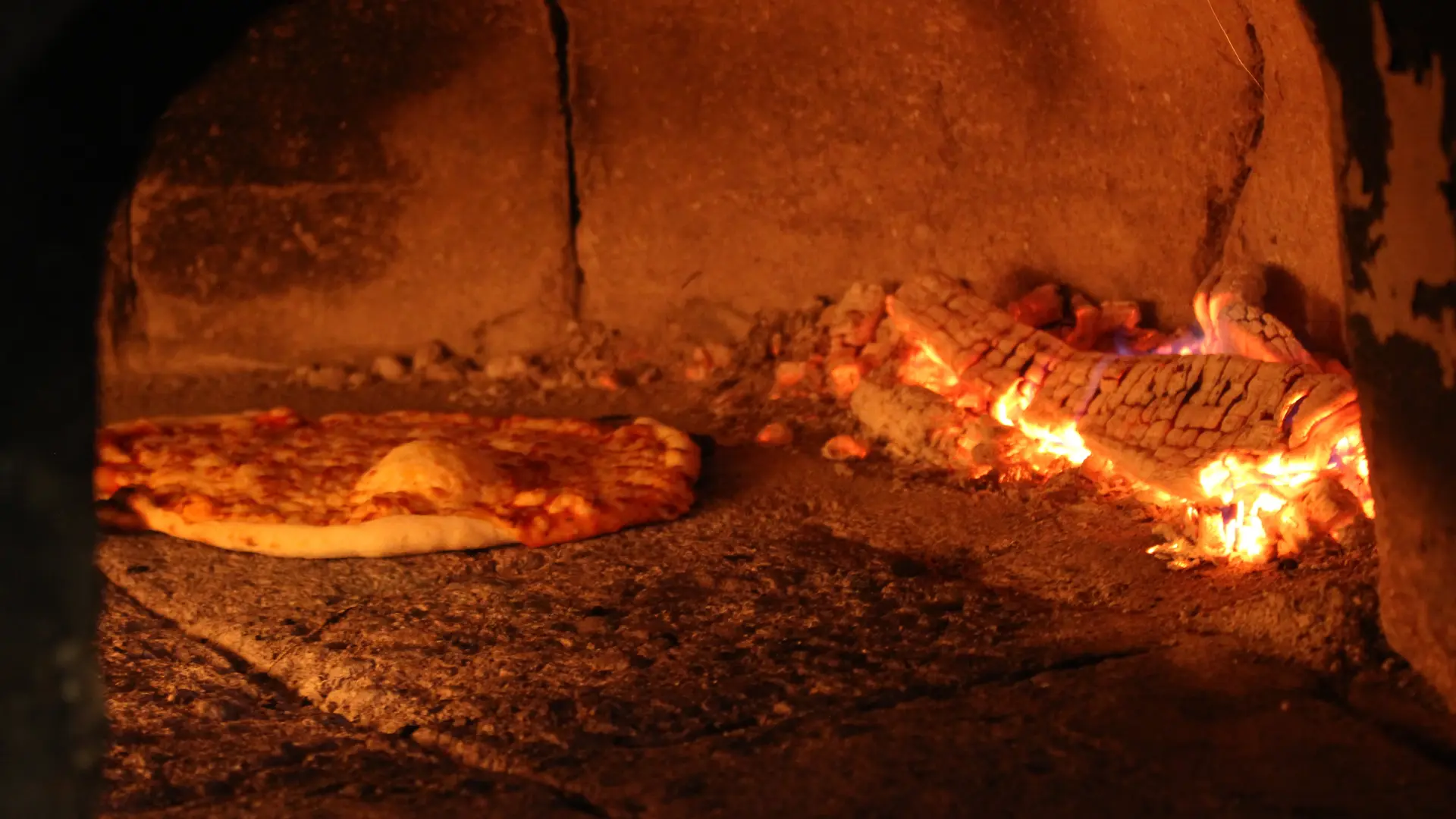 RINALDO PIZZA ST GENIS