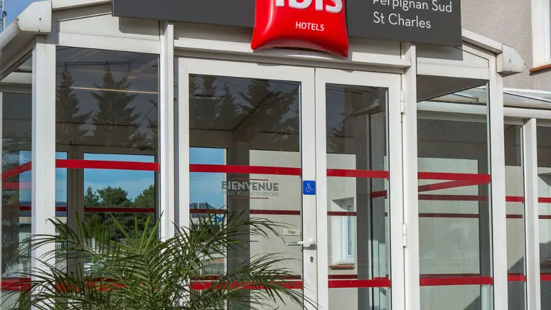 Ibis Saint Charles 1