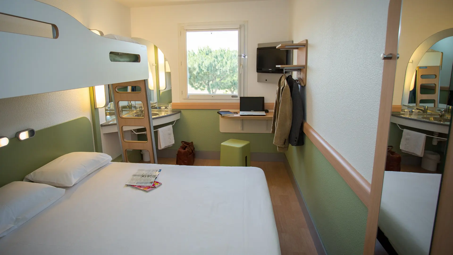Rivesaltes hotel Ibis budget chambre