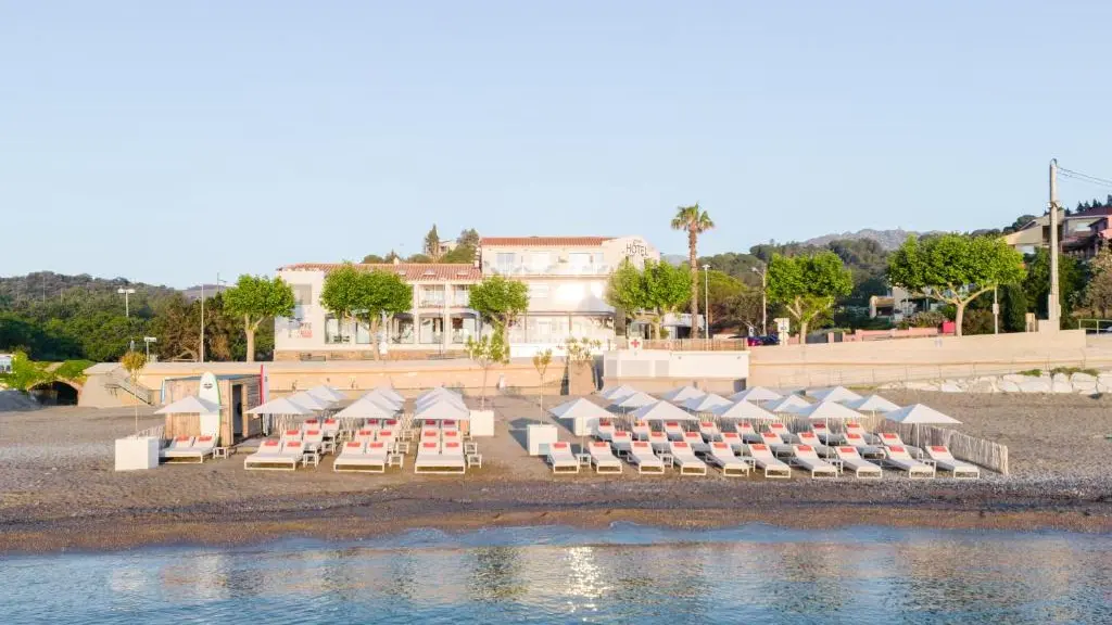 LES ELMES LA PLAGE01